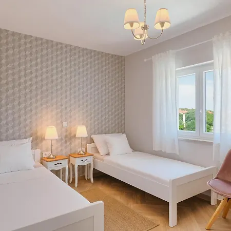Villa Mokka Near Pula Only 900 Meter From The Beach *