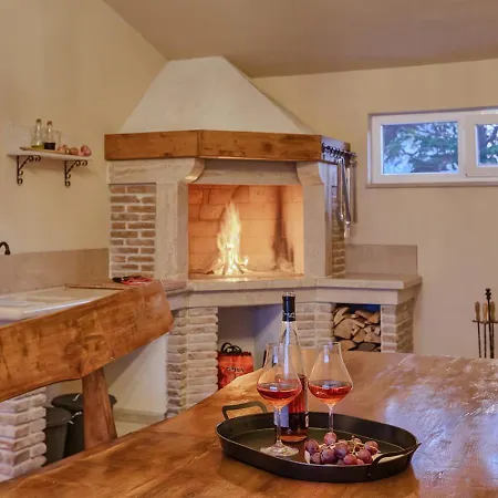 Mokka Near Pula Only 900 Meter From The Beach