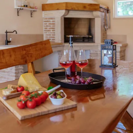 Mokka Near Pula Only 900 Meter From The Beach Villa *