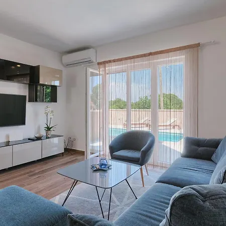 Villa Mokka Near Pula Only 900 Meter From The Beach *